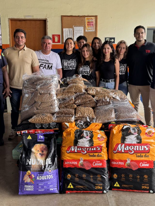 FAM doa meia tonelada de ração para cães e gatos de SBO